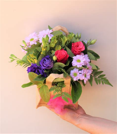 sending flowers overseas from usa.